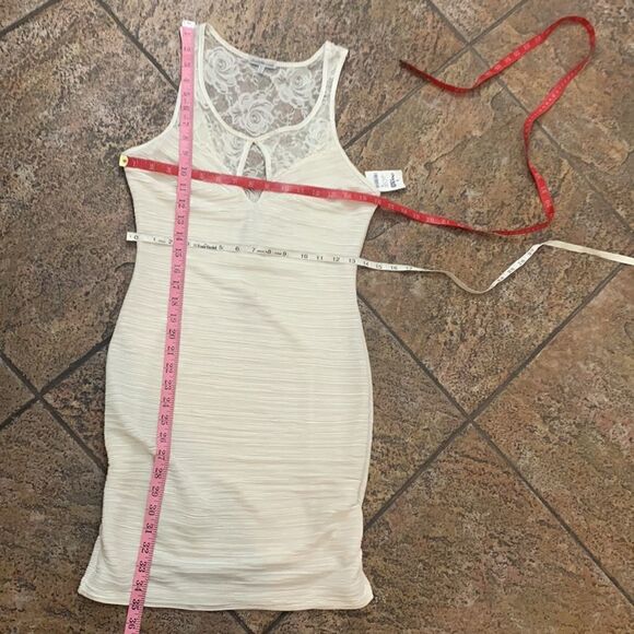 Charlotte Russe Size XL Scoop Neck Cut Out Lace Short Sleeve Dress Side Ruching - Picture 11 of 11